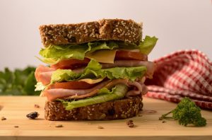 Heerlijke belegde broodjes in Den Helder met verse ingrediënten en creatieve toppings